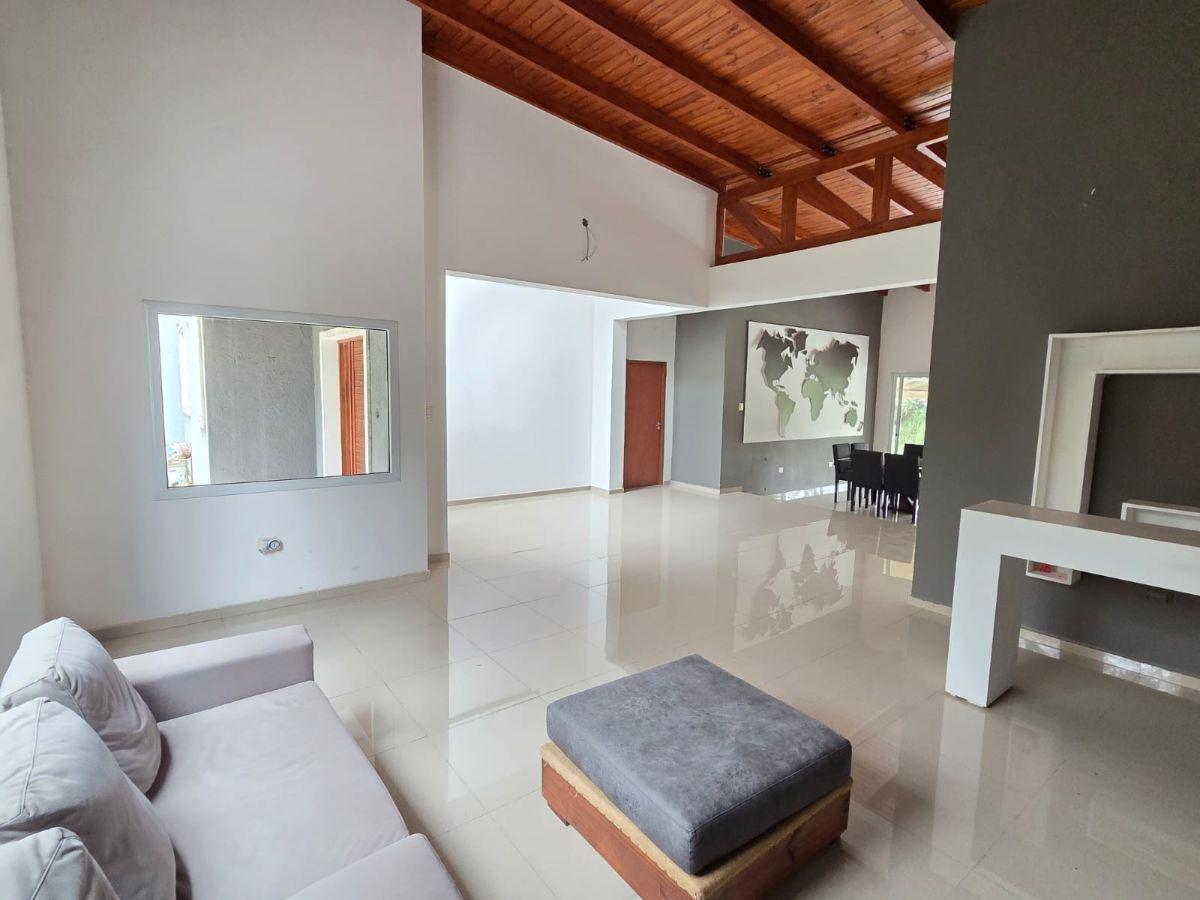 Foto de Casa en Alquiler en El Bosque de 3 dormitorios toda en Planta Baja, imagen 4