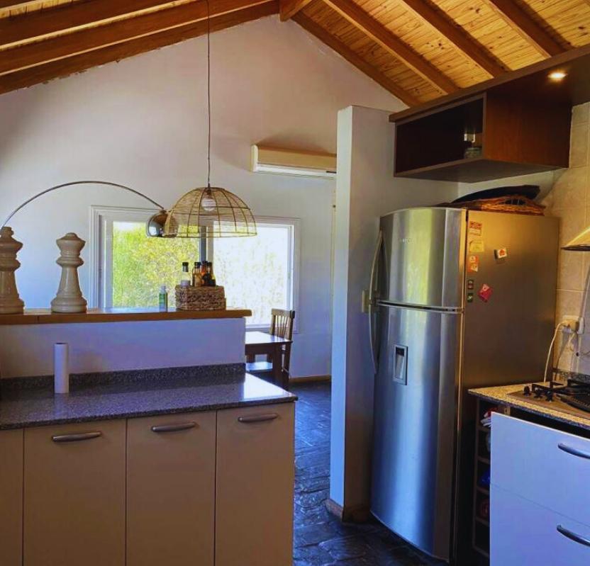 Hermosa Casa de 3 Dorm. + 1 Escritorio en Chacas de La Villa. 5