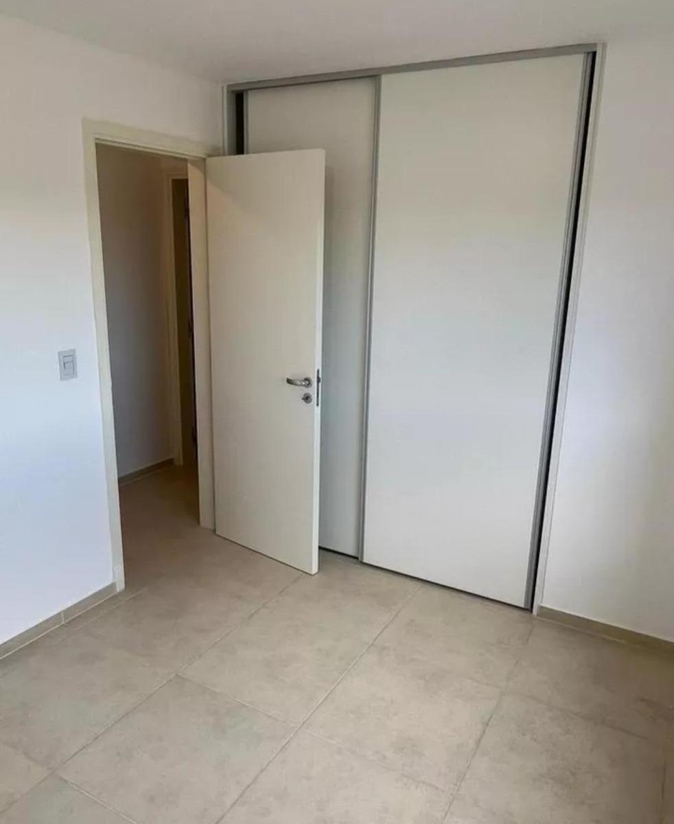 Vendo - 1 y 2 Dorm, Balcón, Pilay Futura 4