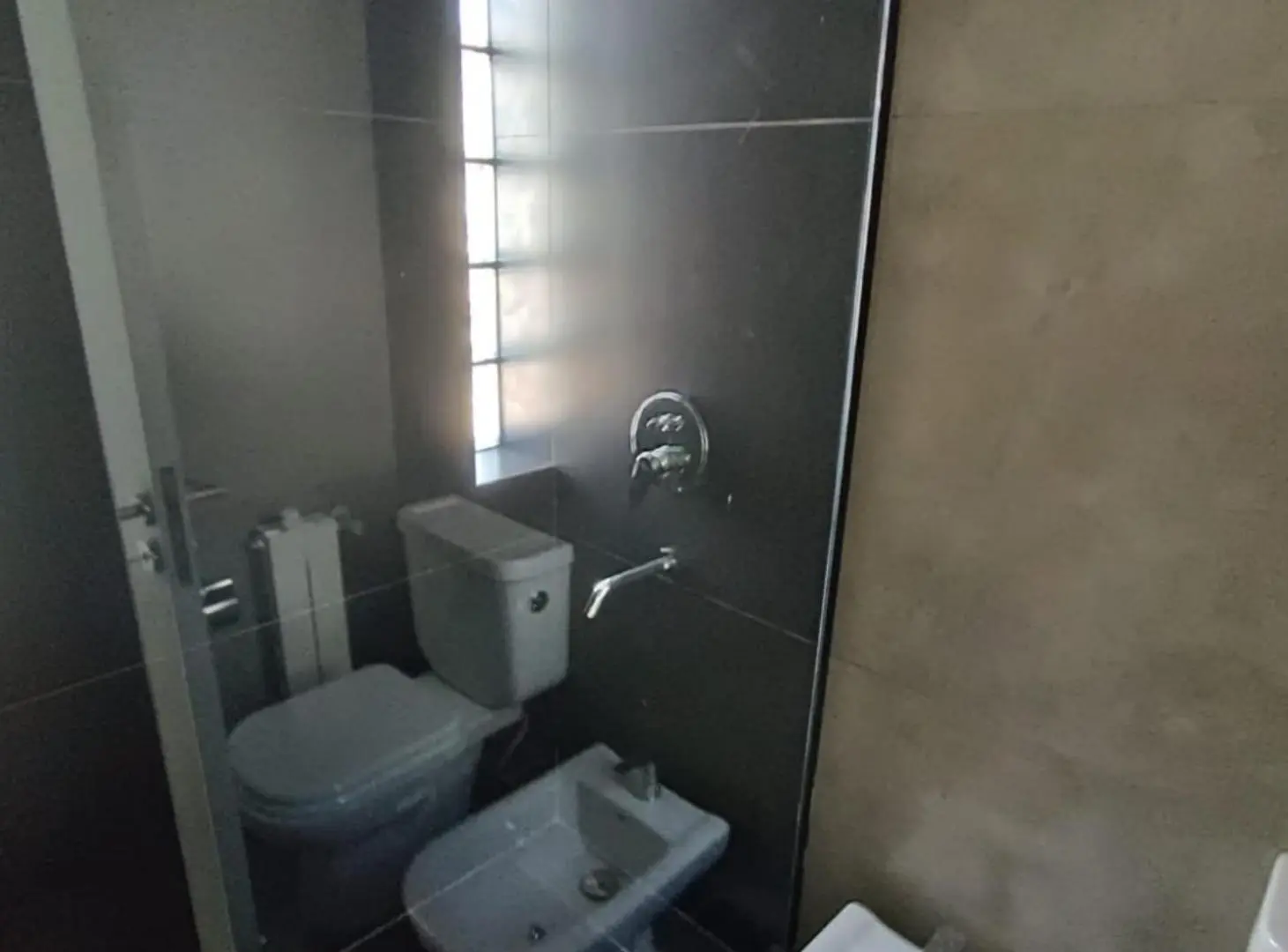 Departamento 2 Dormitorios con Cochera en Barrio General Paz – Edificio Casanova 5 5