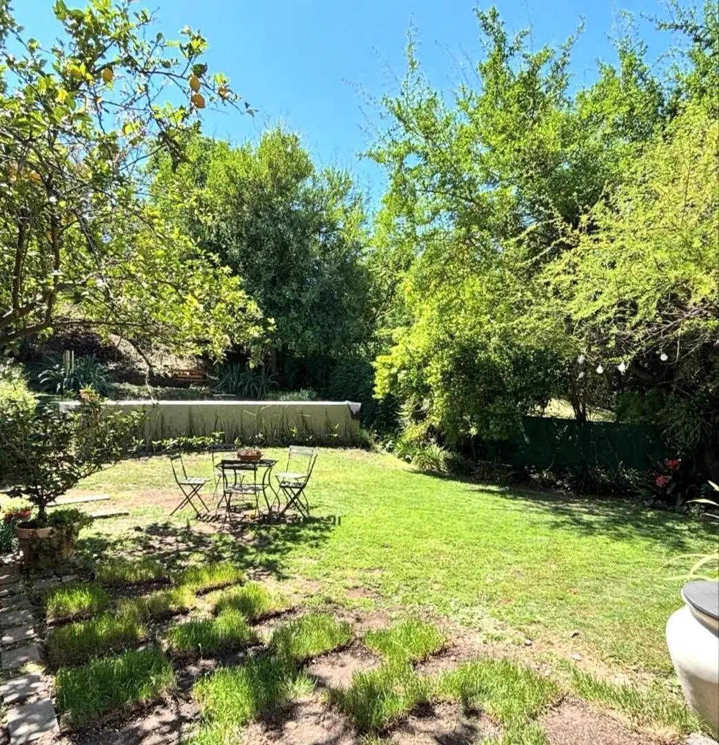 Casa de Categoría en Estancia Q2 – 3 Dormitorios, Doble Altura y Gran Jardín 3