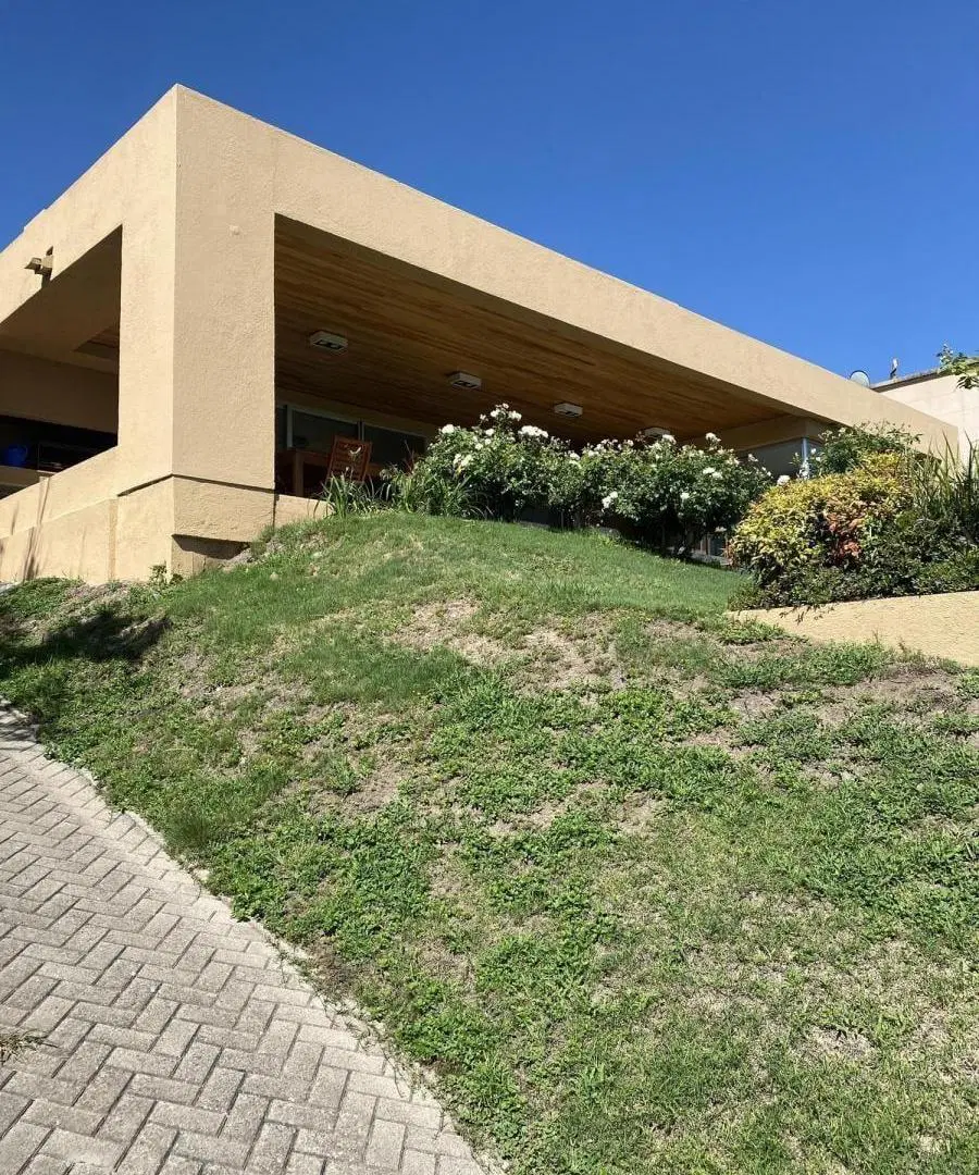 Casa en Estancia Q2 3 Dormitorios – Gran Parque, Vista Abierta y Pileta 3
