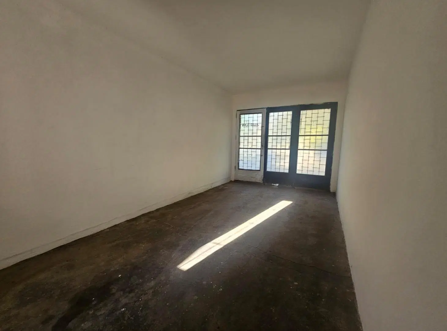 Oportunidad de Inversión en Villa Marta - Córdoba – Casa con Amplio Patio y Excelente Ubicación 4