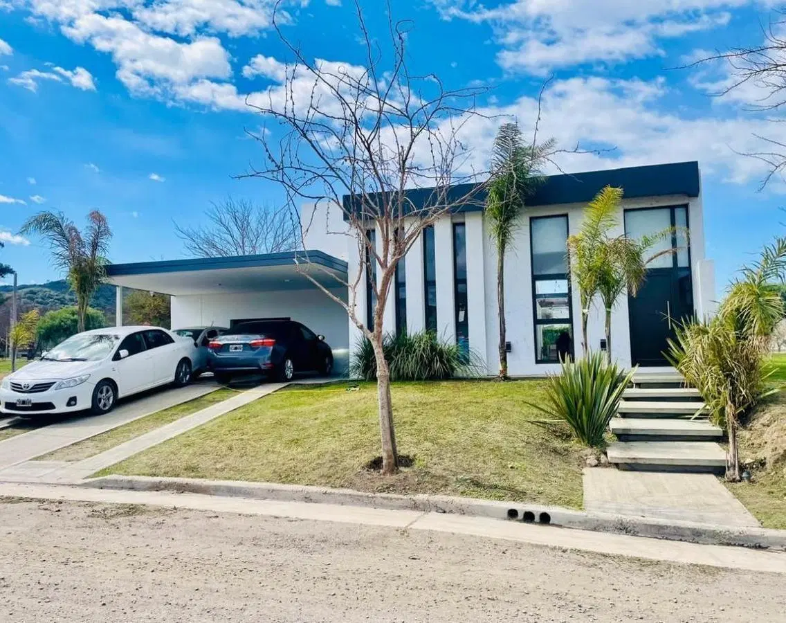 Casa en la mejor zona de Tejas 4 – Diseño moderno con excelentes terminaciones 3
