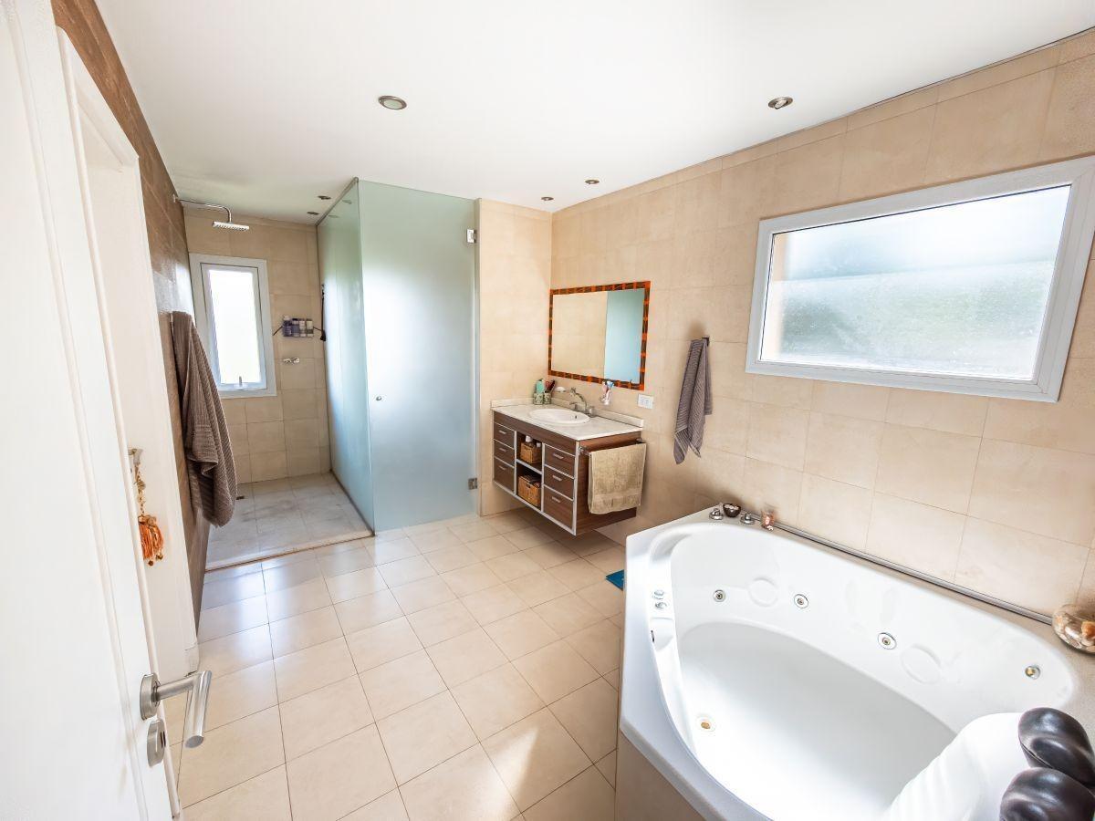 Foto de Casa Apta Crédito en Estancia Q2 – 3 Dormitorios, Pileta y Quincho, imagen 2