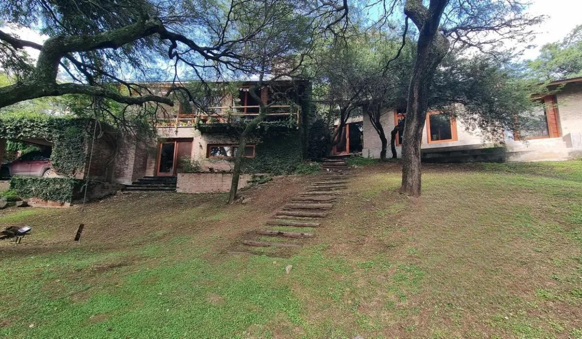 Foto de Casa Apta Crédito en Country 4 Hojas – Gran Parque, 5 Dormitorios y, imagen 4