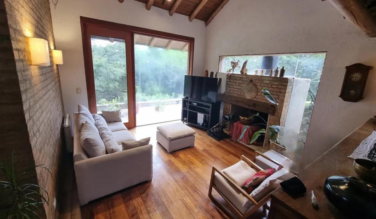 Foto de Casa Apta Crédito en Country 4 Hojas – Gran Parque, 5 Dormitorios y, imagen 2