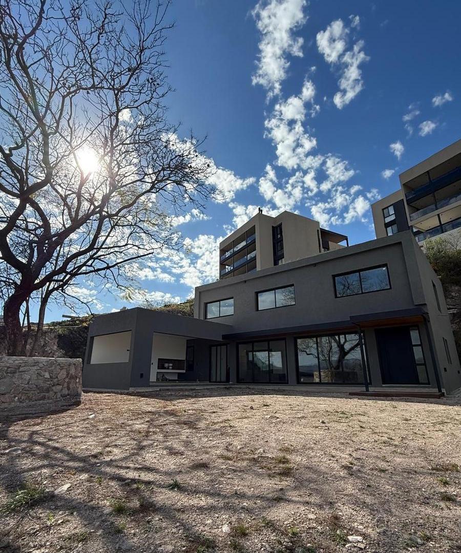 Foto de Casa Premium en La Cuesta Country – 3 Dormitorios, Apta Crédito y, imagen 2