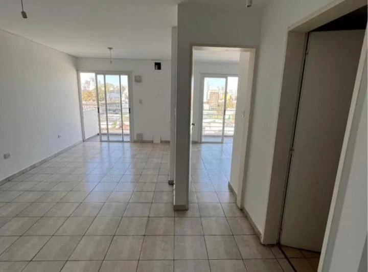  DEPARTAMENTO EN ALQUILER SEMIPISO 2 DORM- BARRIO SAN MARTIN 2