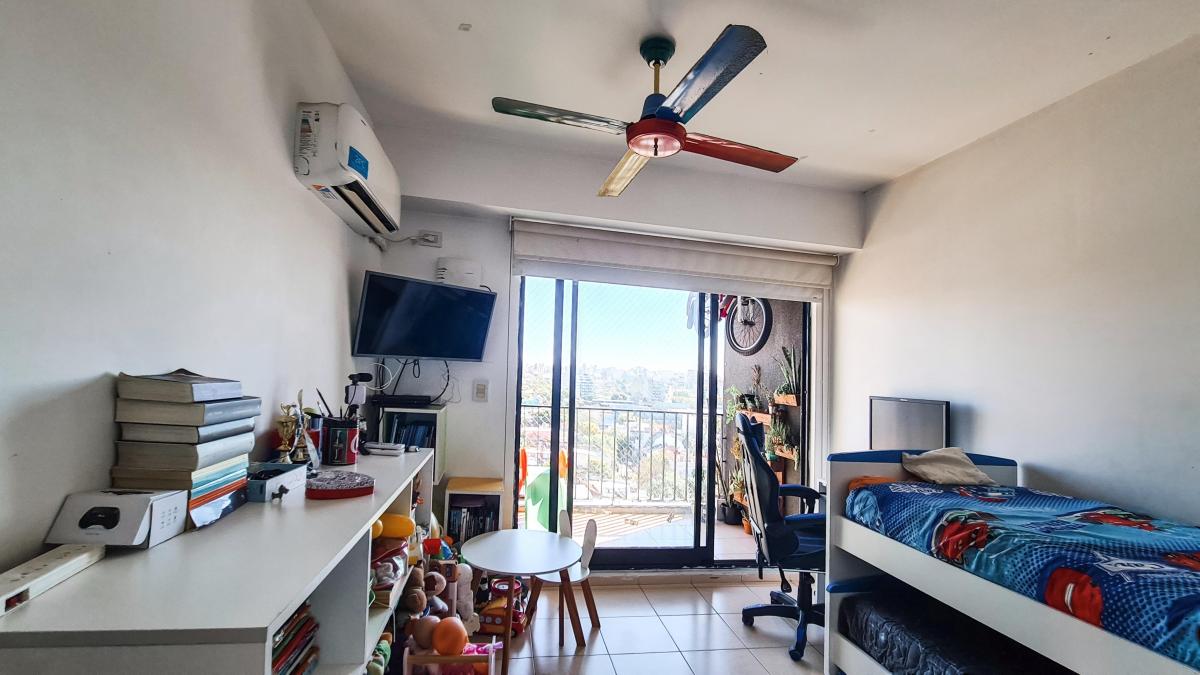 Departamento 3 Ambientes con Cochera, Parque Patricios. 60 m² Aprox 1
