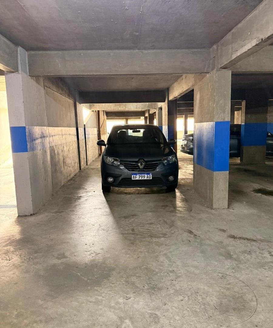 Foto de Venta Cochera doble Av. Belgrano y Sgo. del Estero, financiada, imagen 4