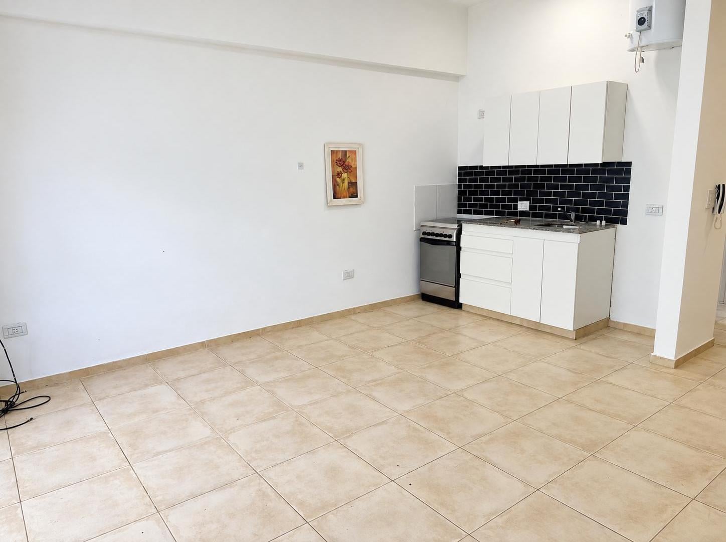 Foto de Venta departamento Barrio La Esmeralda 2ambientes Galería Parrilla, imagen 4