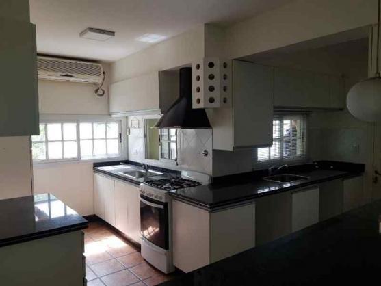 Barrio Maipu Excelente Casa Màs Departamento "Apto Bancor" 3