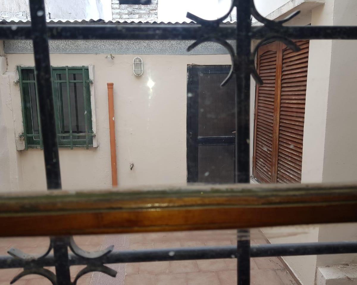 Barrio Maipu Excelente Casa Màs Departamento "Apto Bancor" 3