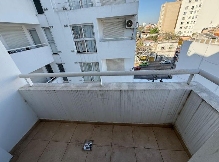 ALBERDI DEPARTAMENTO UN DORMITORIO SOBRE COLON 2
