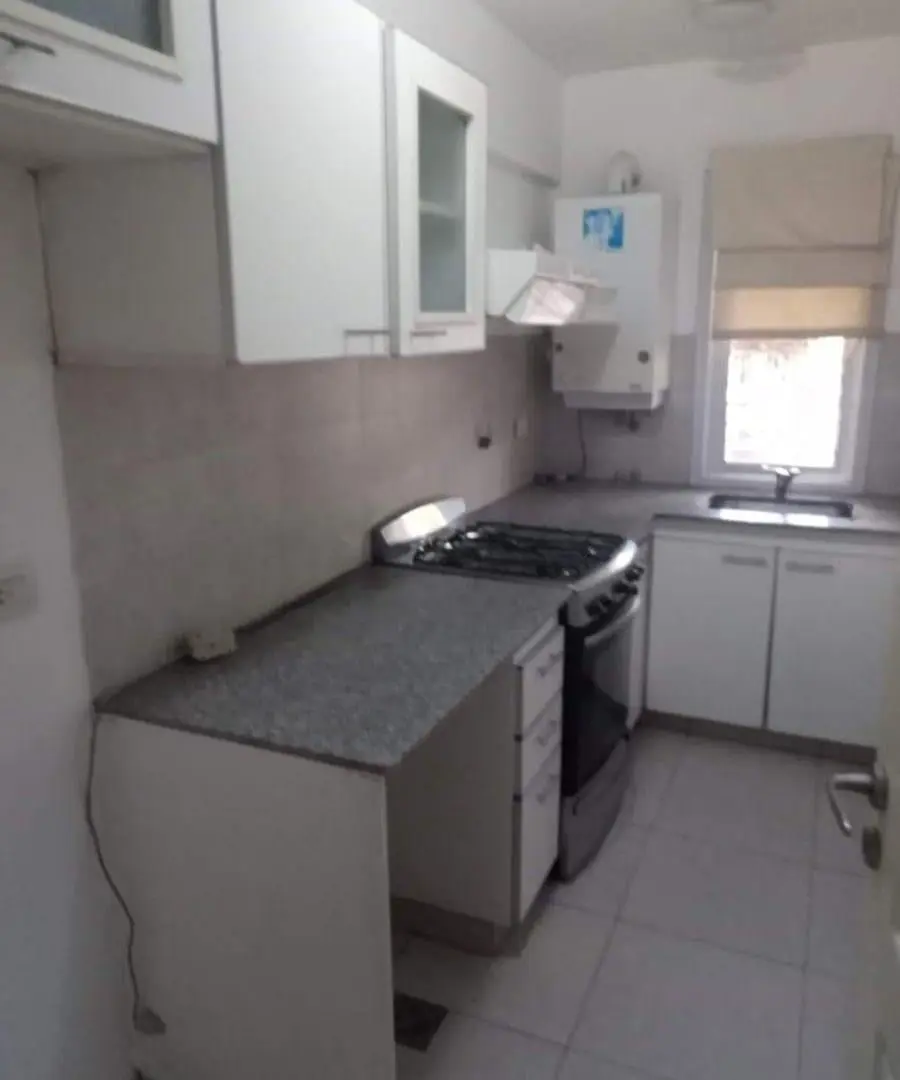 SE ALQUILA DEPARTAMENTO Bº PUEYRREDON - 1 DORMITORIO - CALLE COCHABAMBA - - PATIO - PLANTA BAJA 1
