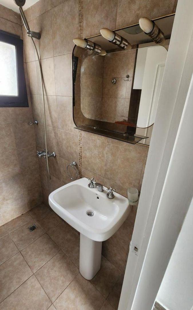 Foto de Alquiler Duarte Quiros 2055 - departamento - 1 dormitorio - cuarto piso, imagen 4