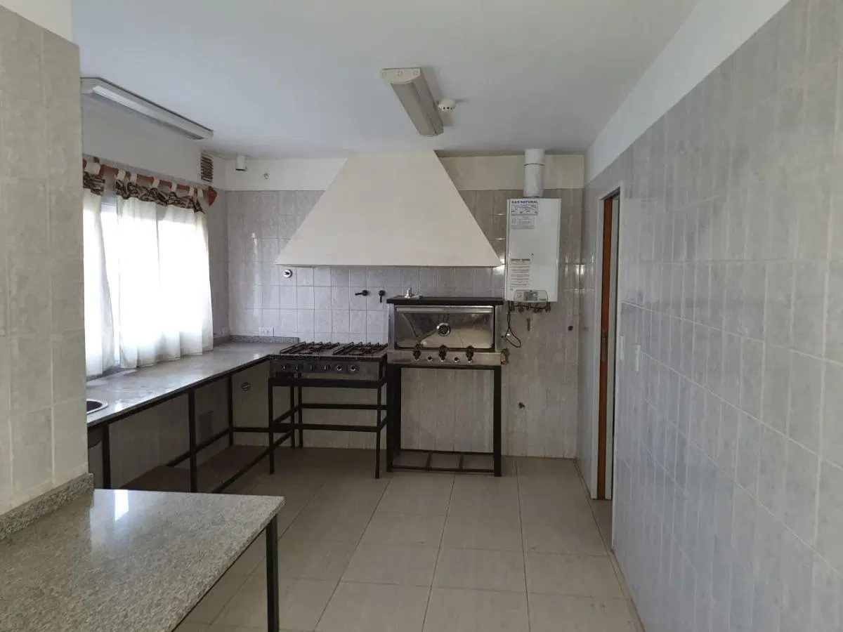 LOCAL COMERCIAL Bº NUEVO URCA - CERCA DE VALLE ESCONDIDO - CONSULTORIOS - PRIVADOS - USO COMERCIAL 8