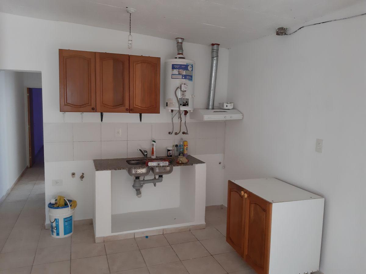 Foto de BARRIO CARRARA DE HORIZONTE NORTE - ALQUILER CASA 3 DORMITORIOS 1 BAÑO, imagen 4