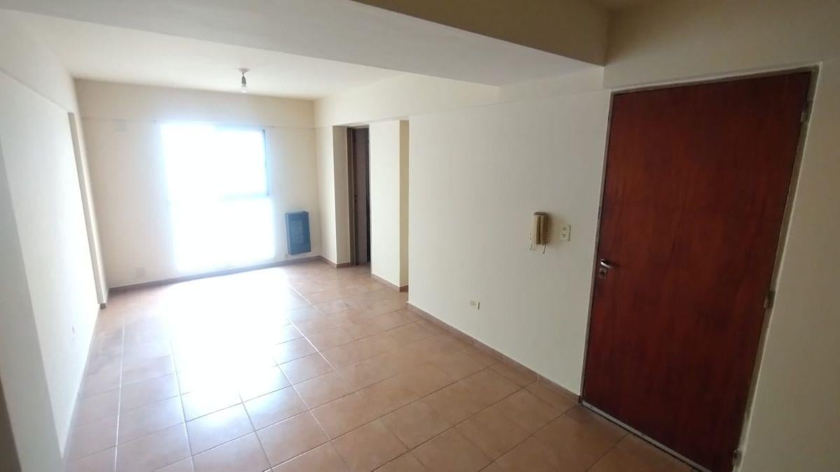Foto de EXCELENTE DEPARTAMENTO EN ALQUILER EN EL CENTRO, imagen 1