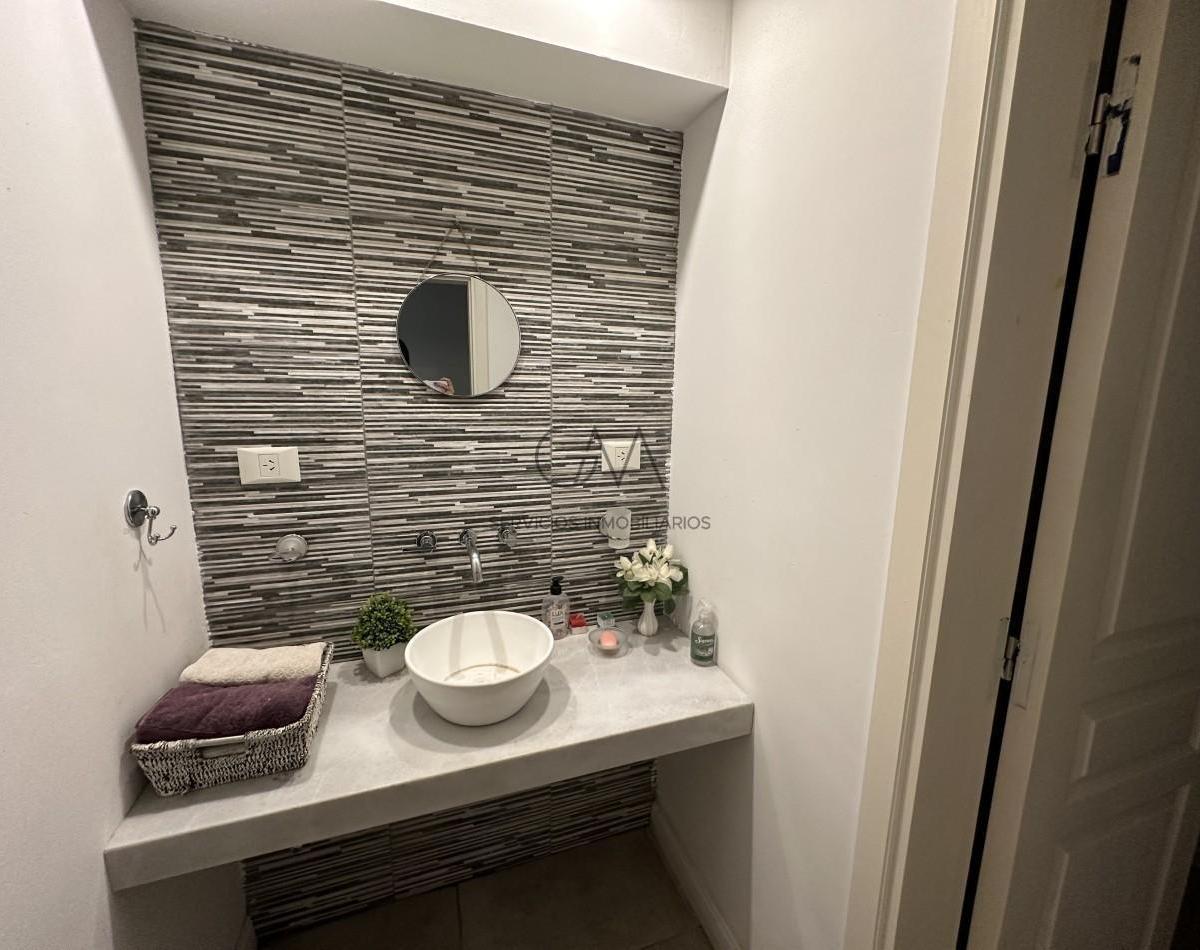 Casa en Venta Barrio Privado Rumenco 1