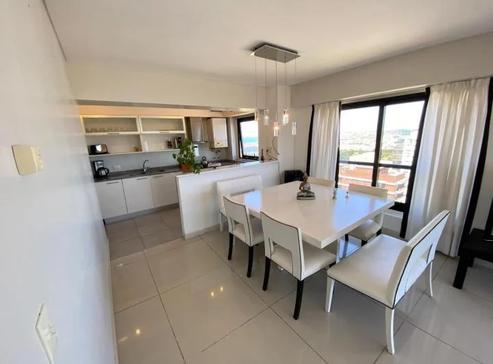 Departamento en alquiler temporal Playa Grande 3