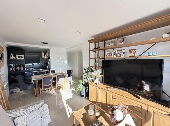 Foto de Departamento de 4 ambientes Barrio Chauvin, imagen 2