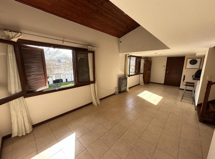 Departamento en alquiler barrio Villa Primera 2