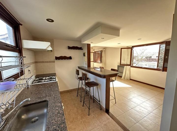 Departamento en alquiler barrio Villa Primera 4