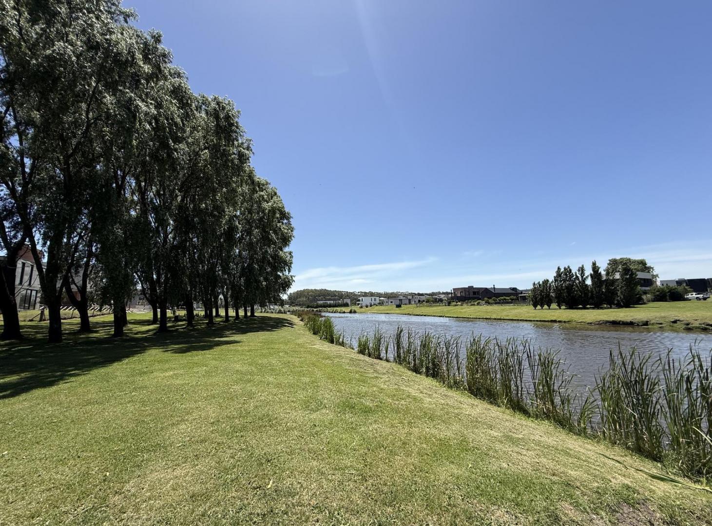 Lote en venta Rumencó Joven