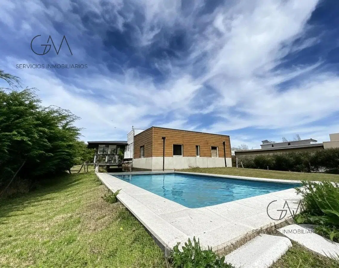 Casa en venta barrio privado Rumenco 3
