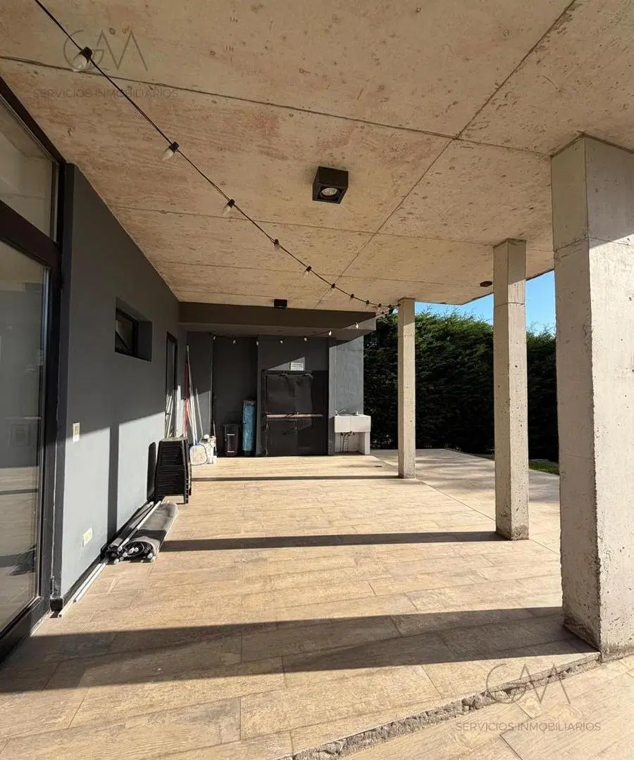 Casa en alquiler – Arenas del Sur 2