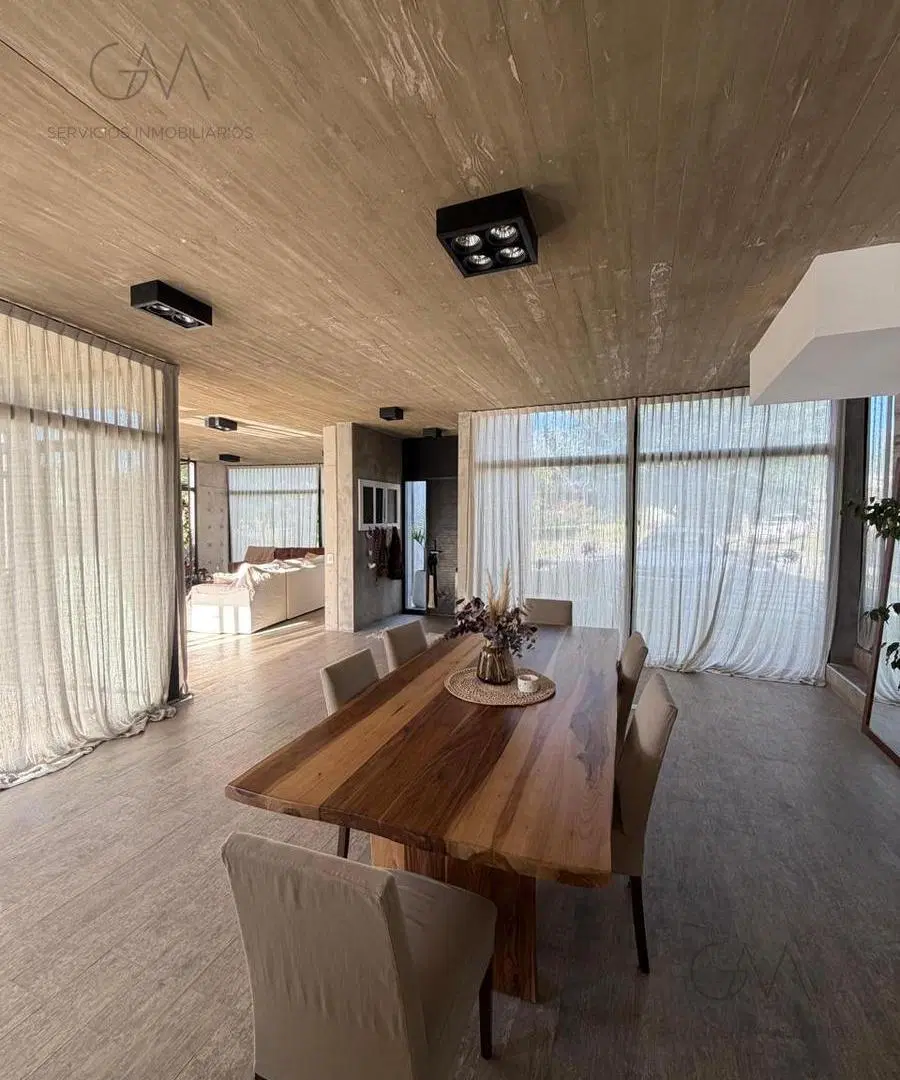 Casa en alquiler – Arenas del Sur 3