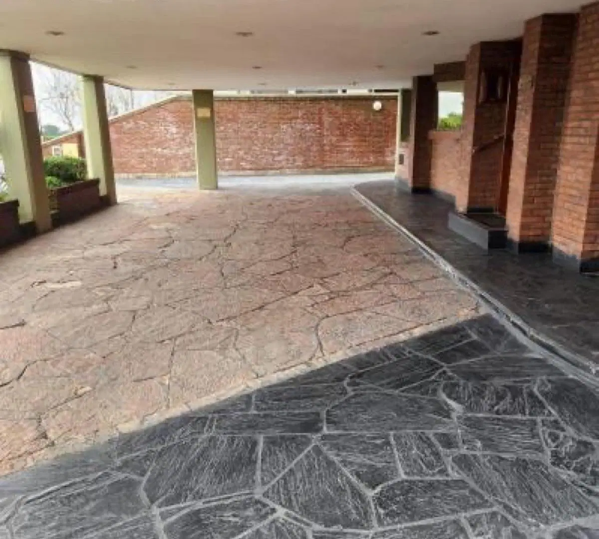 Departamento en venta en Playa Grande 8