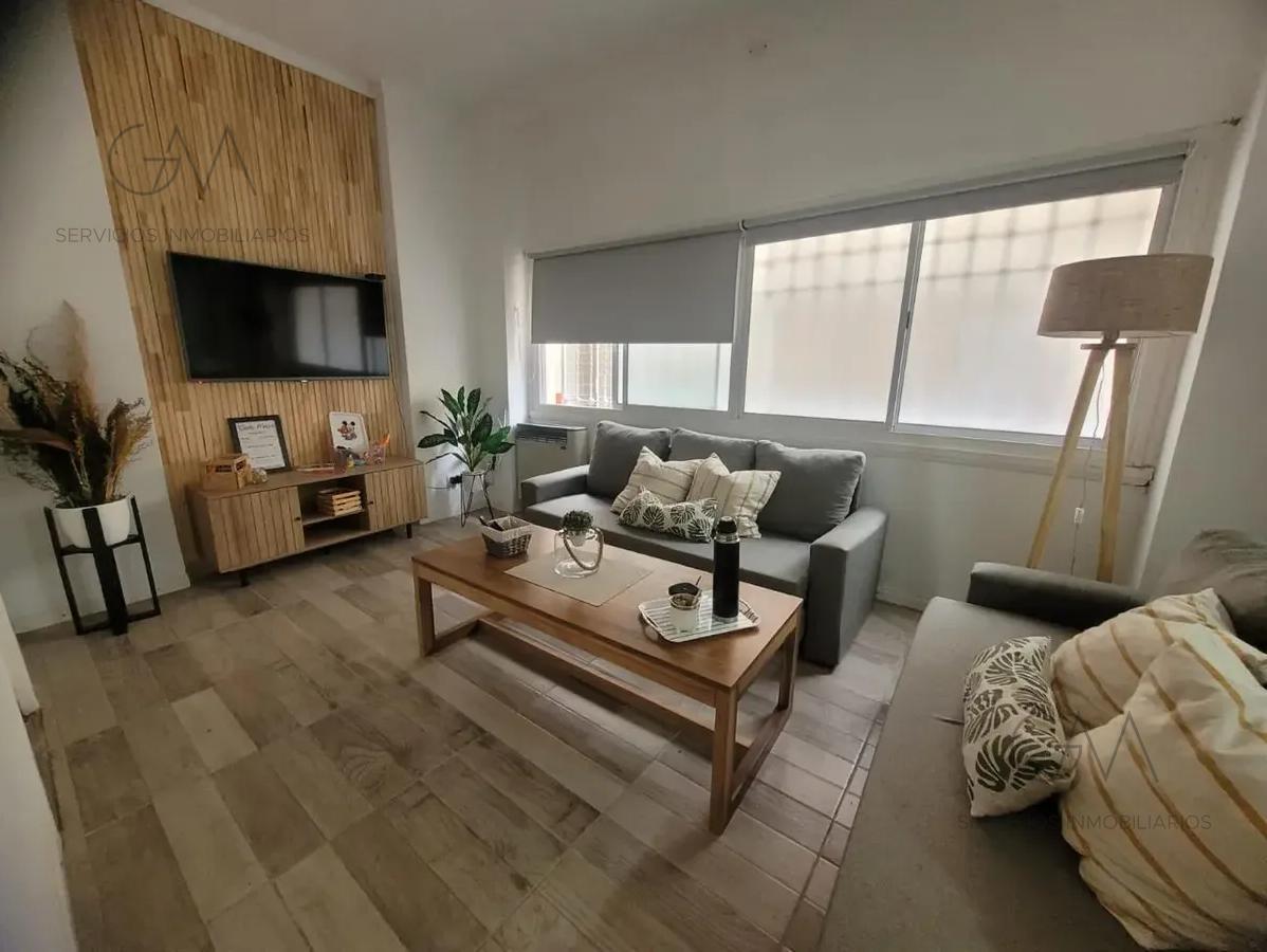 Foto de Duplex de 3 Ambientes en Alquiler Temporario en La Perla (Apto Jovenes), imagen 1