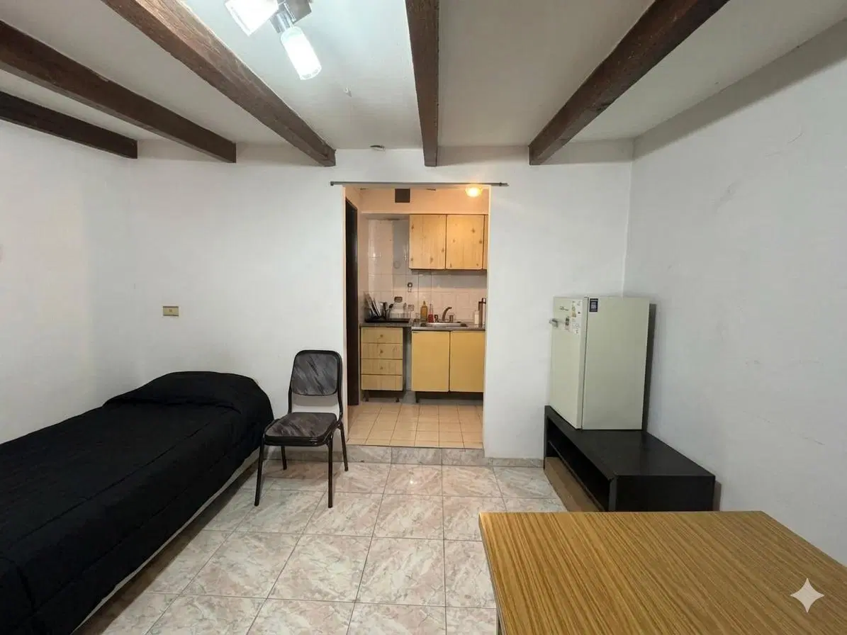 Departamento en Caseros 3