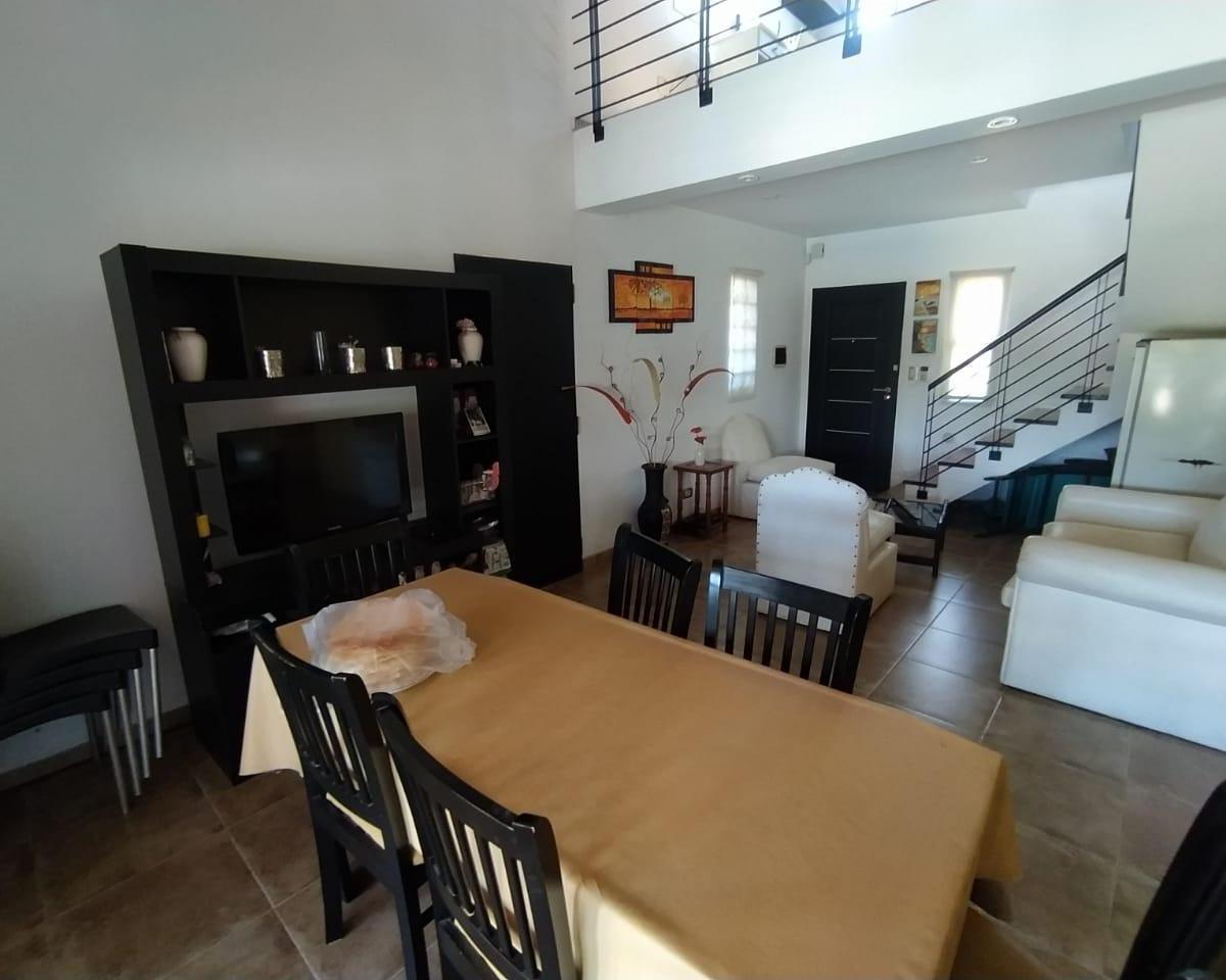 Casa en  Tierra de Sueños 1 - Roldan