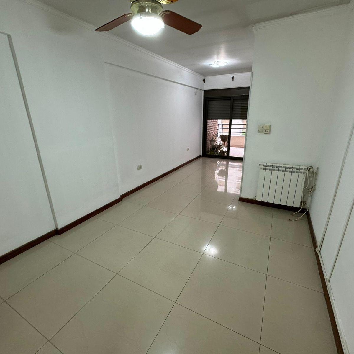 Departamento en Nueva Cordoba Piso 3Dorm. 3 Baños, Frente 2