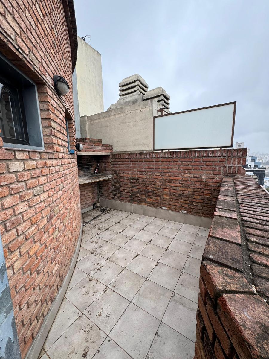 Amplio Dpto con Balcon/terraza, Piso Alto,. Op. Cochera! 2