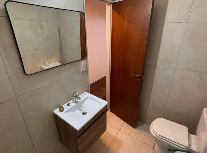 ALQ MONOAMBIENTE OBISPO SALGUERO 783 4