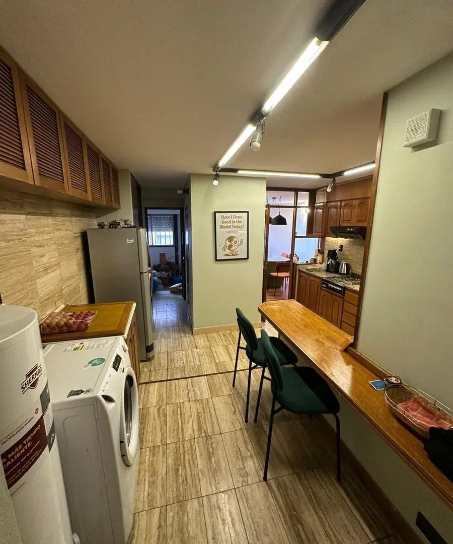 Semi piso de categoria, 3 dor. 3 baños. 2