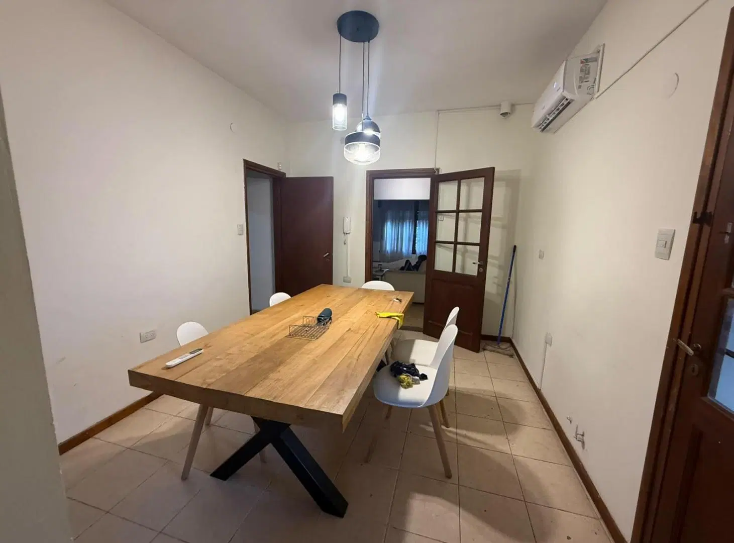 Casa a mts de la mujer urbana. 3dor. apta credito 8