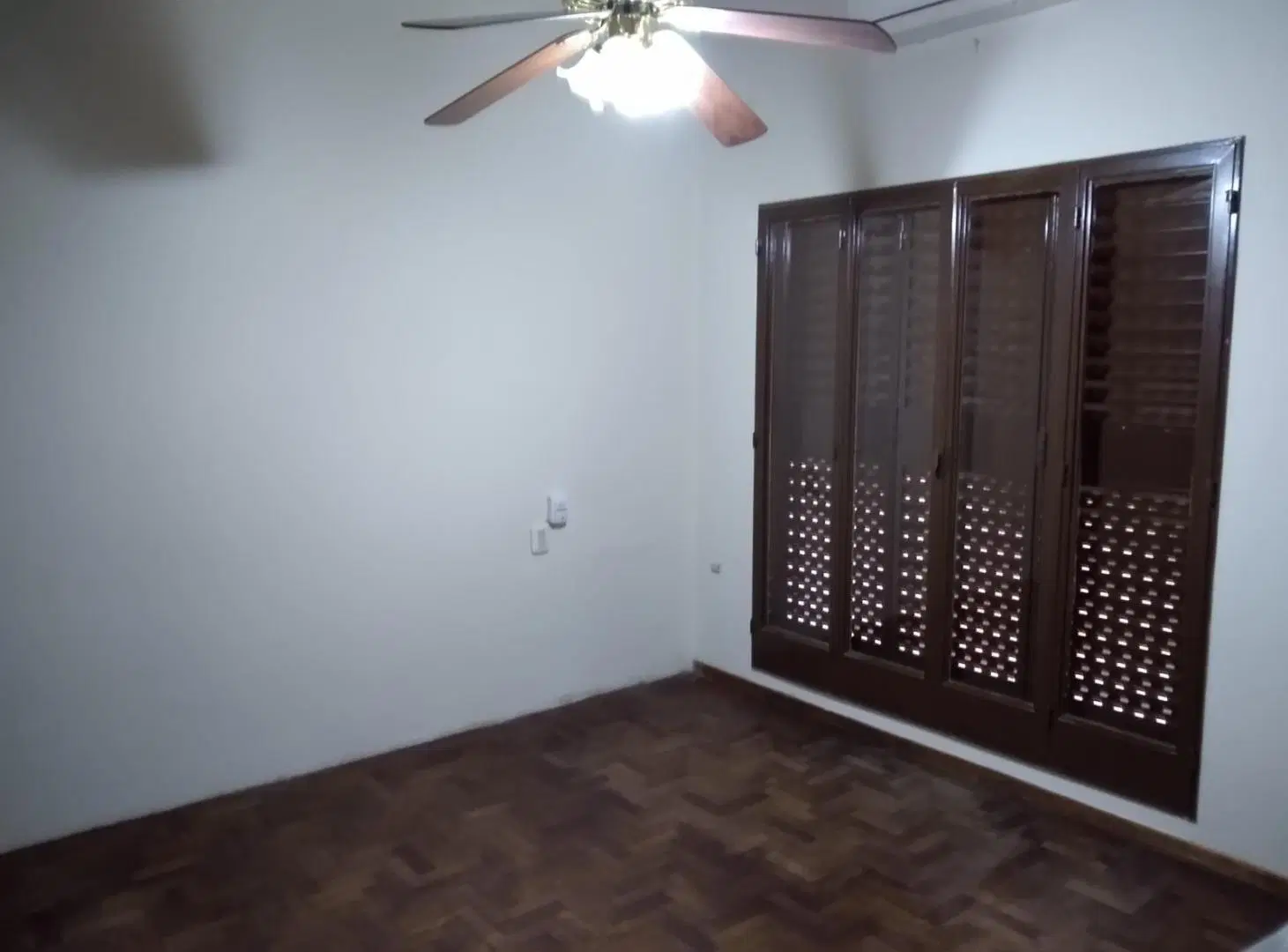 CASA EN VENTA ALTA CBA 3 DORM 8