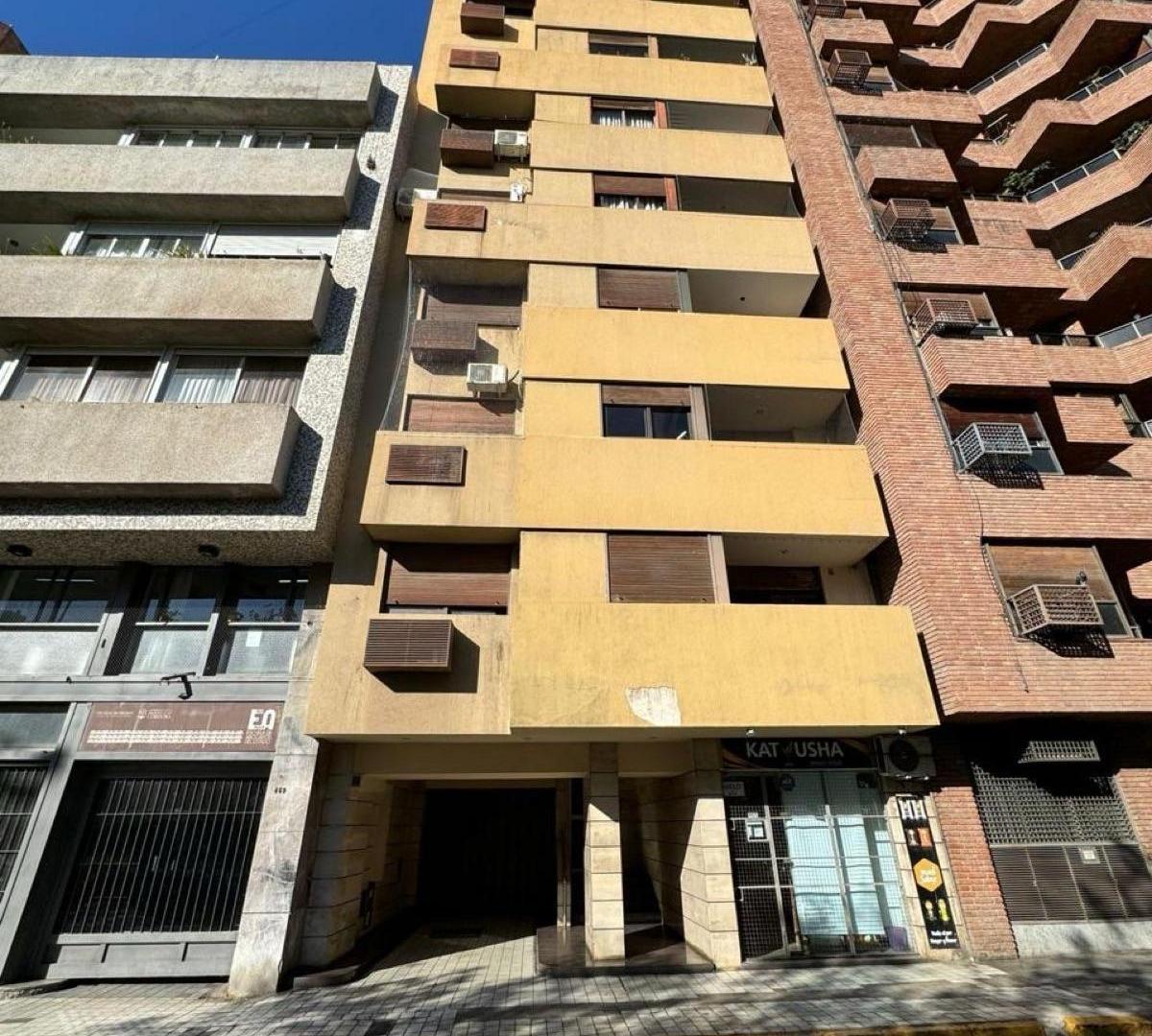 Foto de Departamento en venta de 1 dormitorio en el centro - frente a plaza de, imagen 1