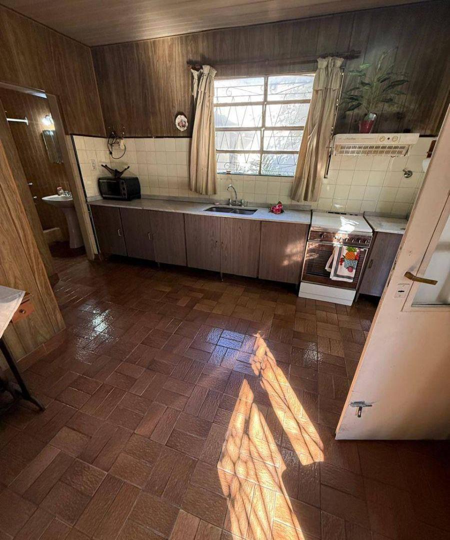 Foto de VENTA!!! Casa 3 ambientes. Con cochera y patio. Lote 8.66 x 19mts, imagen 2