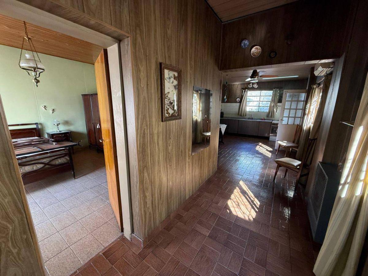 Foto de VENTA!!! Casa 3 ambientes. Con cochera y patio. Lote 8.66 x 19mts, imagen 1
