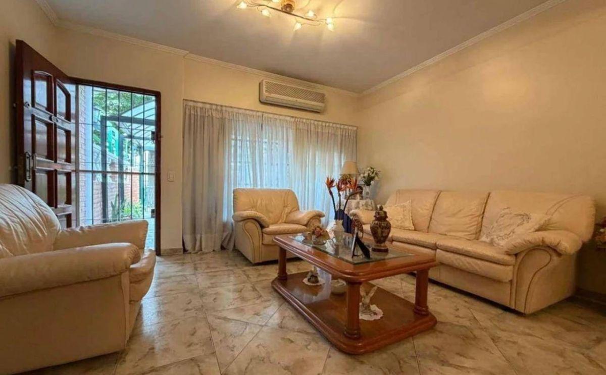 Foto de VENTA. Duplex 4 ambientes c/cochera, patio y terraza. Hudson 4500, imagen 2