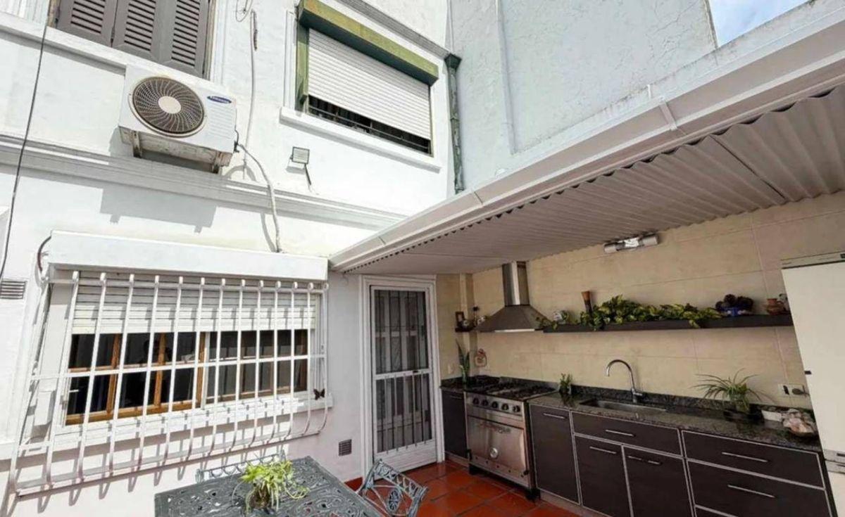 Foto de VENTA. Duplex 4 ambientes c/cochera, patio y terraza. Hudson 4500, imagen 5