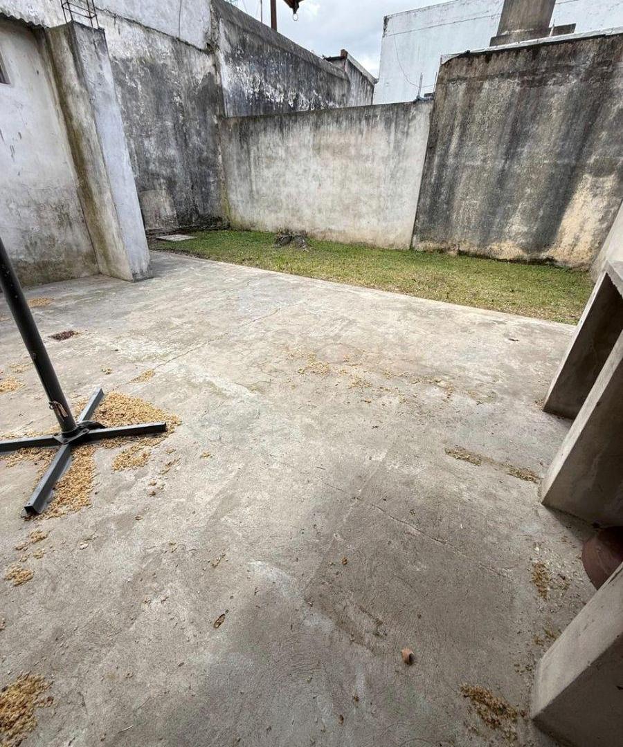 Foto de VENTA. PH 4 ambientes. Con fondo libre. A mejorar. Guamini al 4900, imagen 5