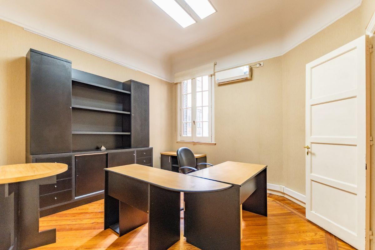 Foto de VENTA. Departamento 4 ambientes. 86m2. 3 oficinas. APTO CREDITO, imagen 3